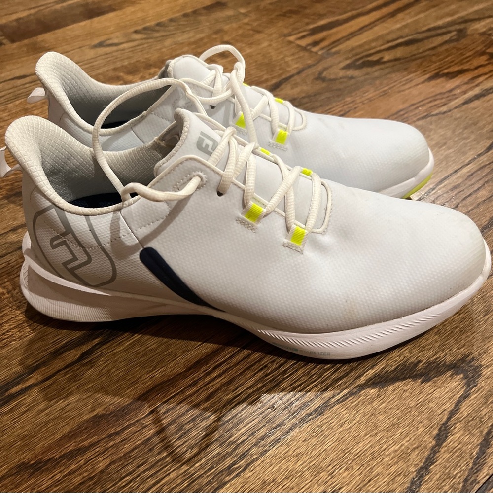 Footjoy Fuel Men’s Golf Shoes - size 10.5 - worn for 3 holes